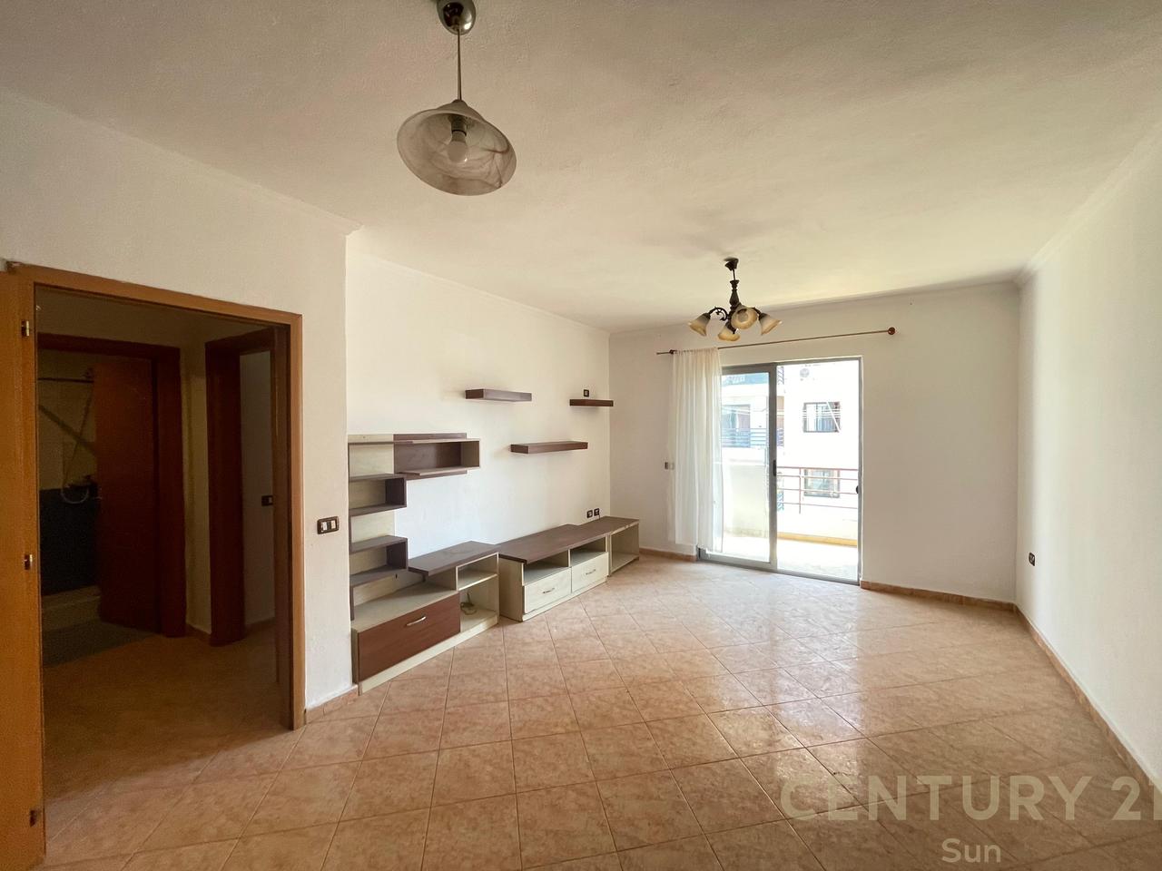 APARTAMENT 1+1 PER SHITJE NE MISTO MAME!