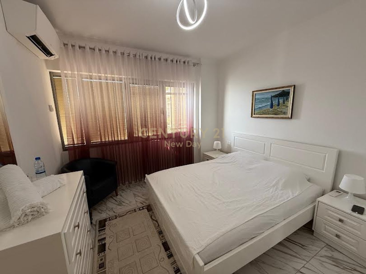 Apartament 2+1 Me Qira në Currila.