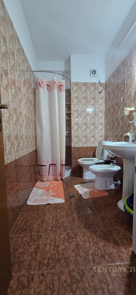 2+1 APARTMENT FOR RENT IN THE CENTER OF DURRES !!!