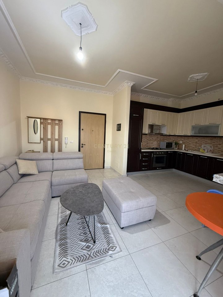 JEPET ME QIRA APARTAMENT 1+1+2   NE TRANSBALLKANIKE!