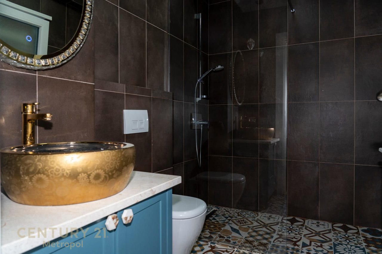 SUPER APARTMENT 2+1+2 FOR SALE, BOTANICAL GARDEN!