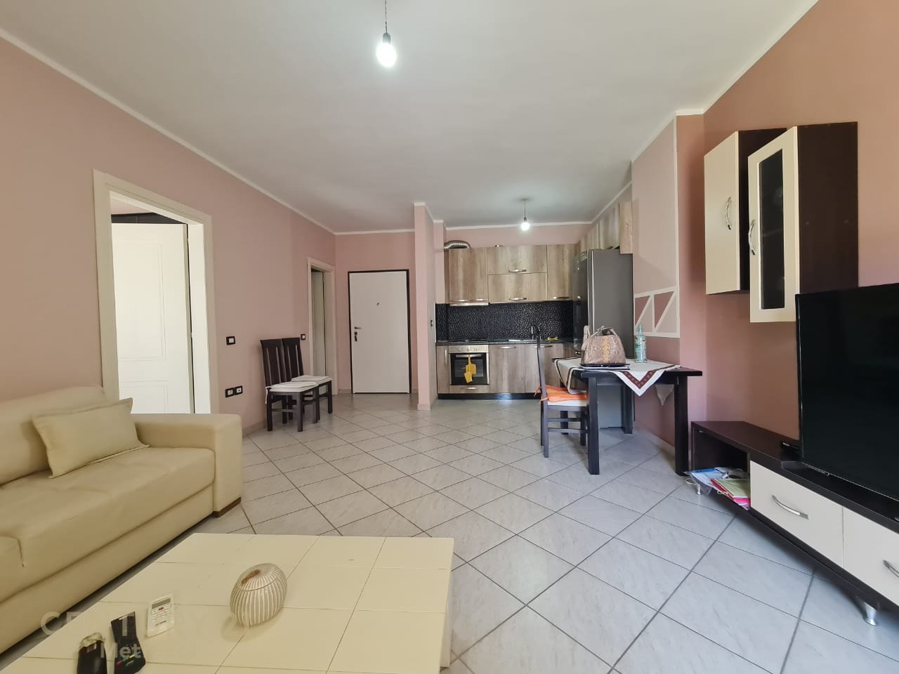Apartament 1+1 në Shitje, Pranë Detit në Vlorë