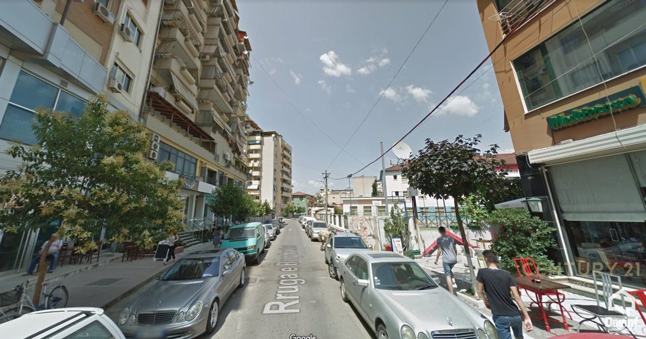 Commercial units for sale on Bogdaneve Street!