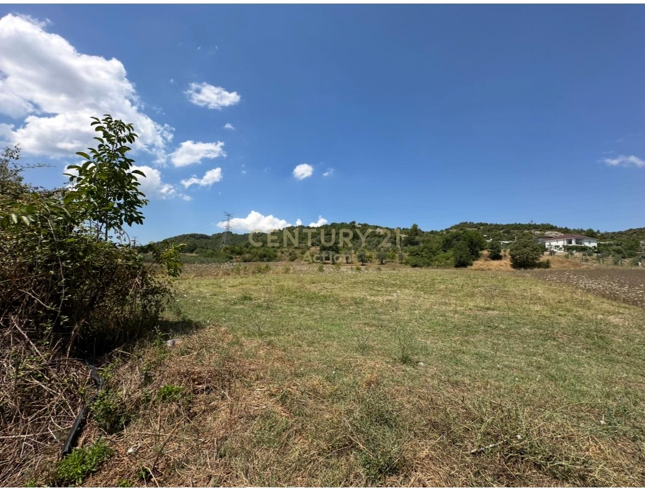 3000m2 of land/area for sale in Mullet.