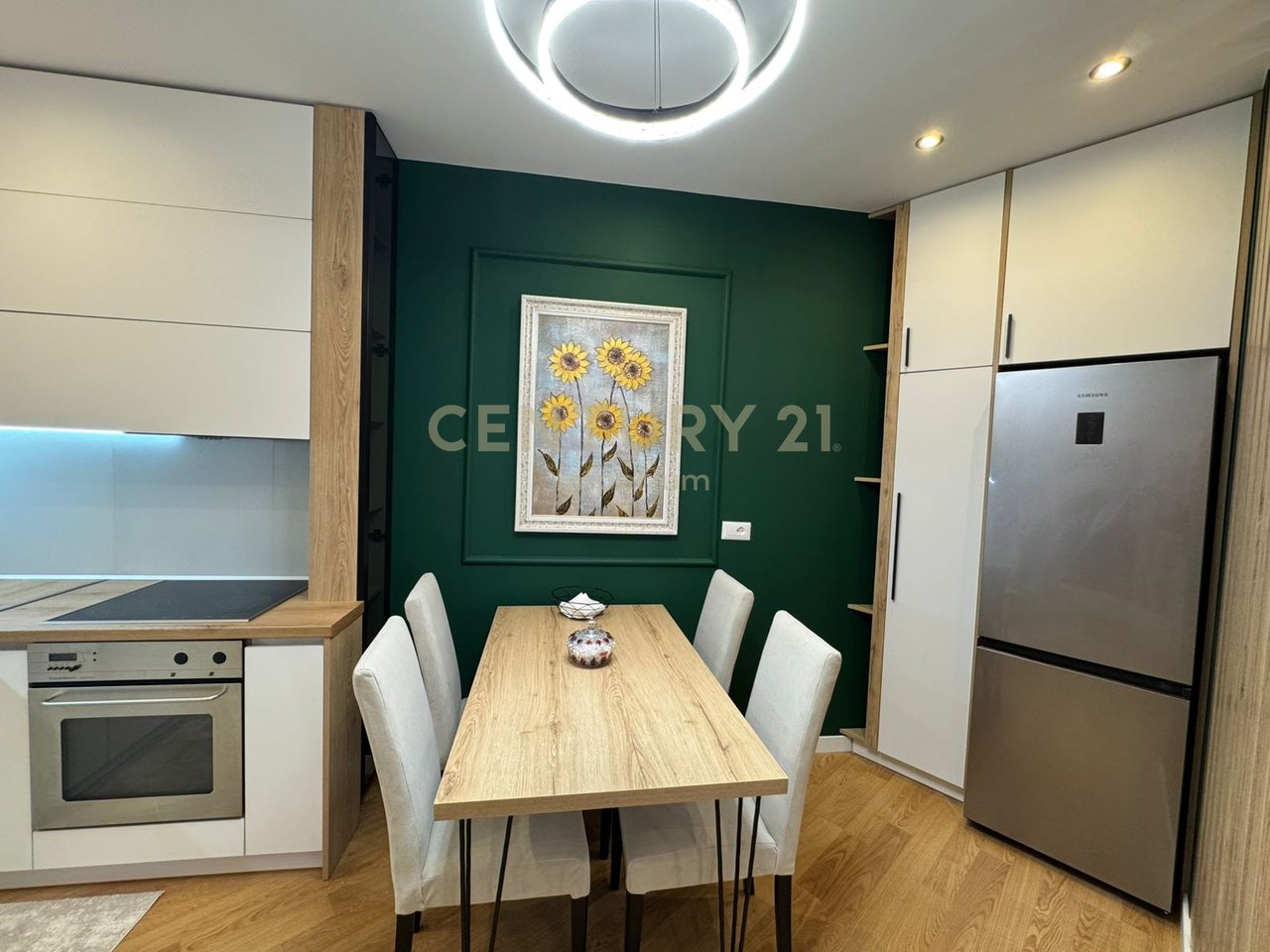 SHITET Apartament 2+1 – Hyrje e Kopshtit Zoologjik, Tiranë ?