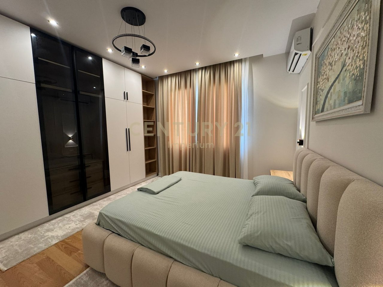 SHITET Apartament 2+1 – Hyrje e Kopshtit Zoologjik, Tiranë ?