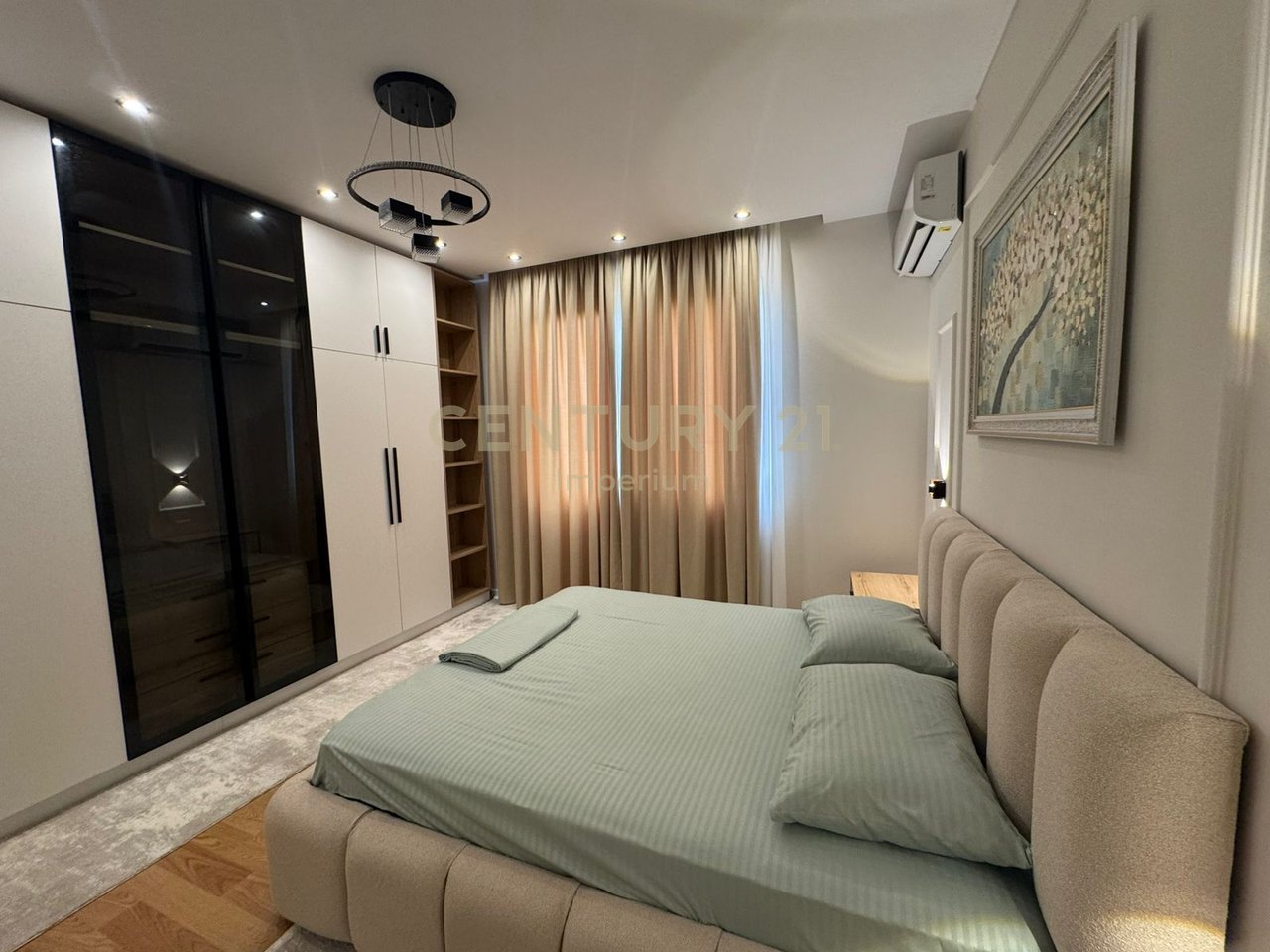 SHITET Apartament 2+1 – Hyrje e Kopshtit Zoologjik, Tiranë ?