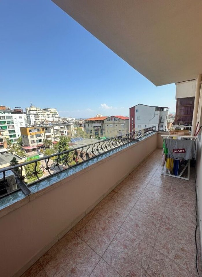 Apartment 2+1+2+garage For Rent at the Fruit and Vegetable Market, Durrës - €450 | 138 m²