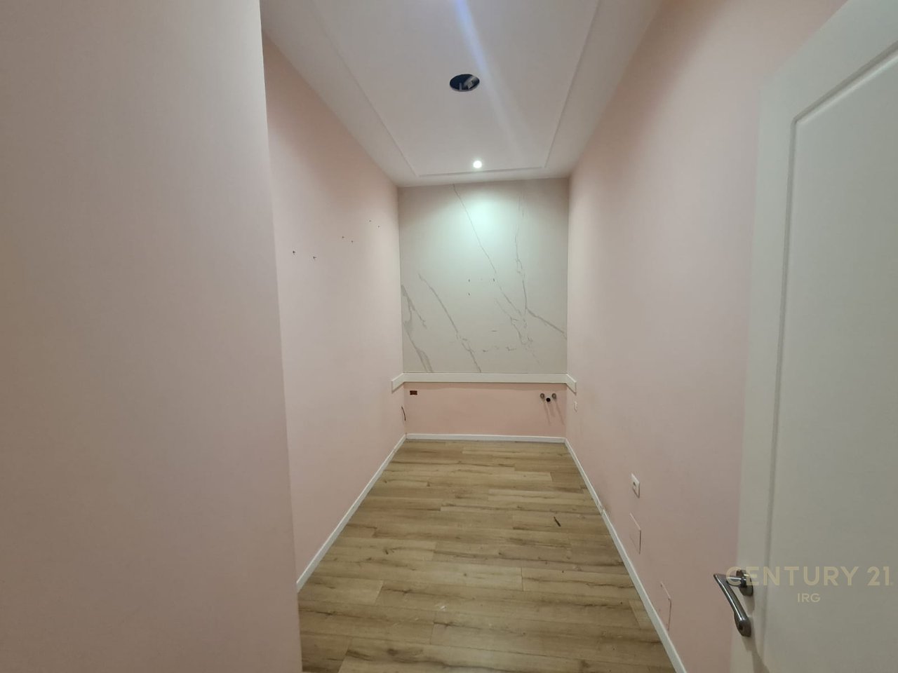 APARTAMENT 3+1+2 TEK STADIUMI DINAMO!