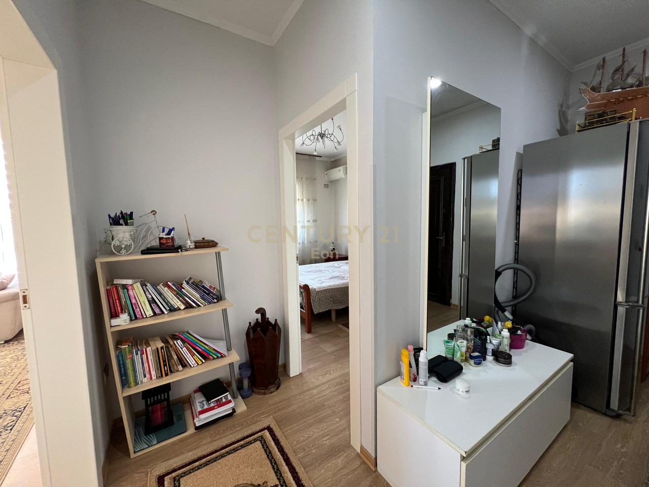 Appartamento 1+1 con cucina separata in vendita, vicino a Mali Robit!