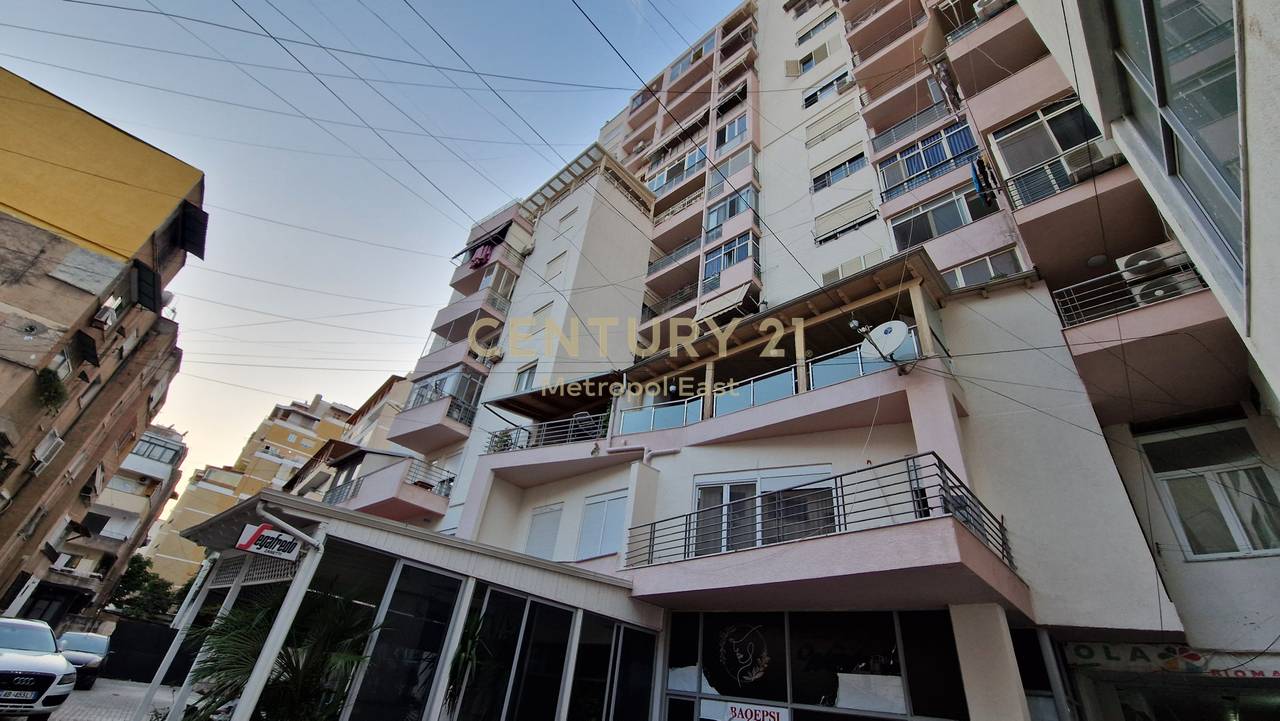 Appartamento 2+1+2 in Vendita – Ex Distretto, Durrës