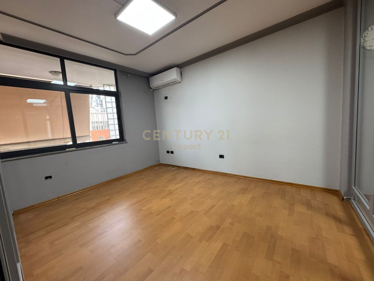 OFFICE SPACE FOR RENT