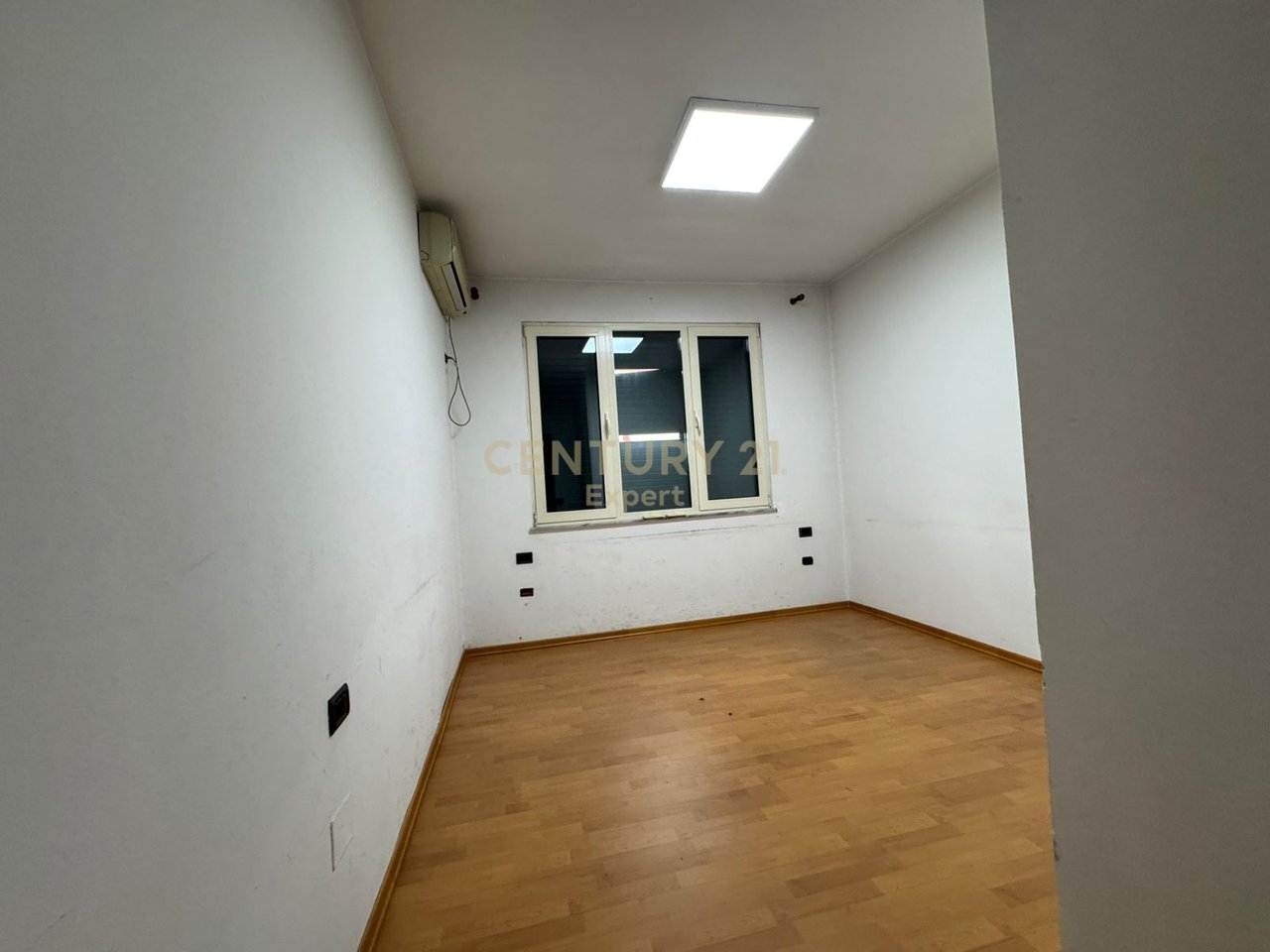 OFFICE SPACE FOR RENT