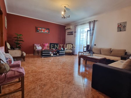 Apartament 3+1 Me Qira Tek Bulevardi i Ri Tiranë - 550€!