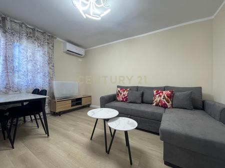 QIRA, APARTAMENT 2+1, RRUGA ELBASANIT!!