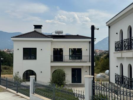 Jepet me qera Vilë individuale në Mjull-Bathore, Tiranë!