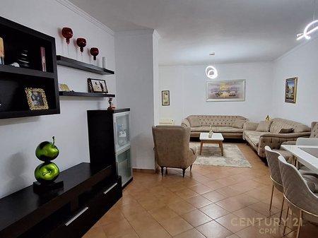 SHESIM APARTAMENT 2+1ME KUZHINE TE VECUAR TEK KOMUNA E PARISIT!