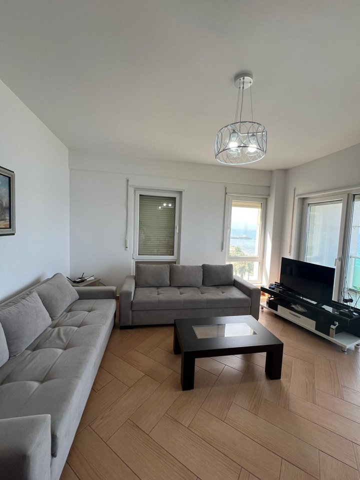 APPARTAMENTO 2+1+2 IN AFFITTO, SUL LUNGOMARE! VISTA MARE!