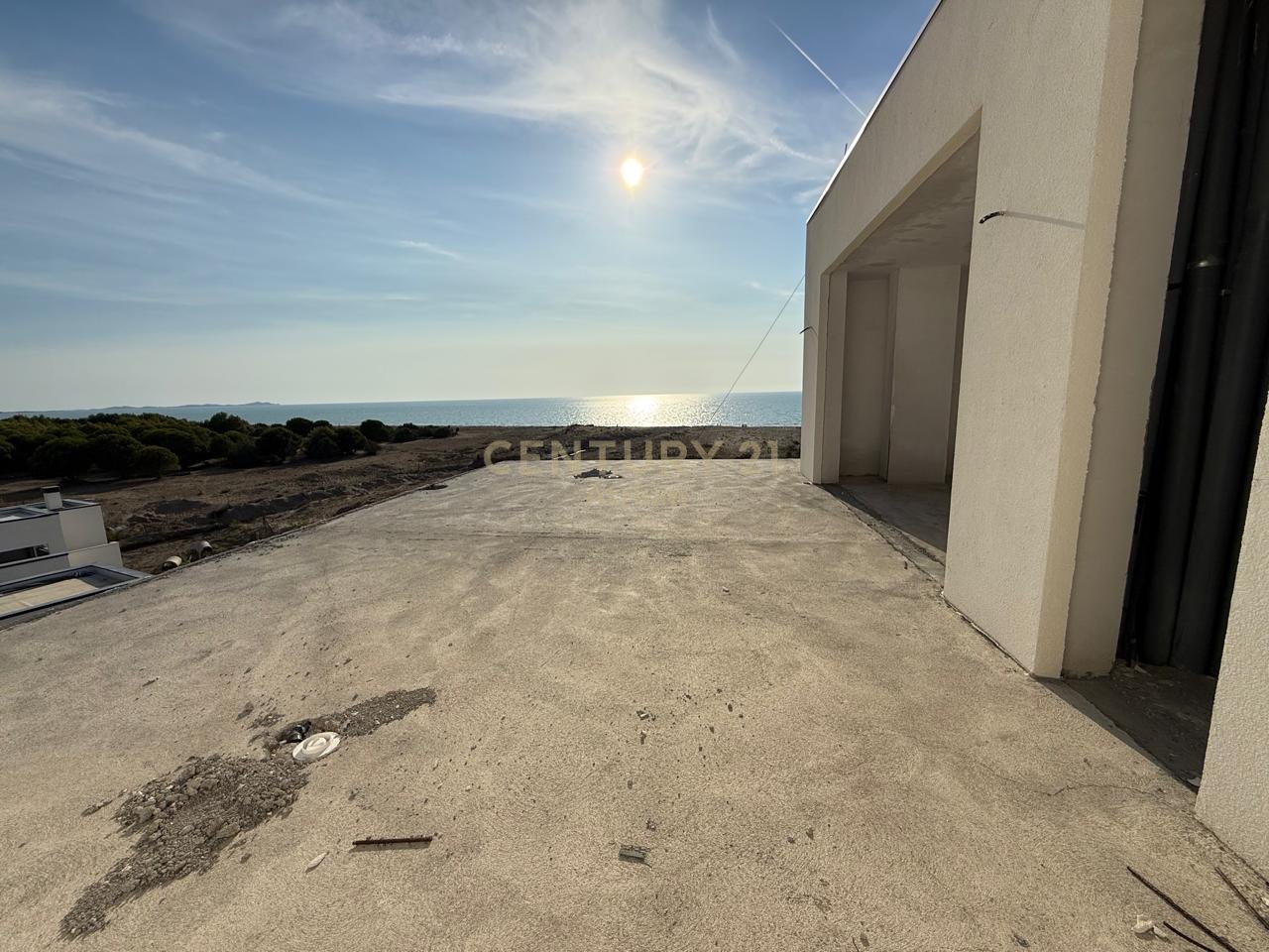 APPARTAMENTO IN VENDITA 3+1+3+VERANDA+POSTO AUTO PRIMA FILA A PORTO LALZI HAMALLAJ