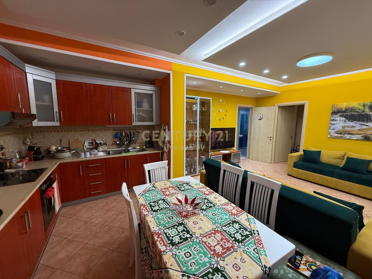 Appartamento 2+1 in vendita a Mali i Robit, Durrës.
