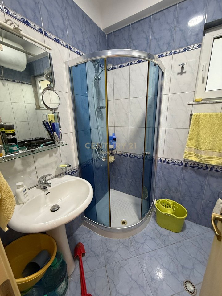 Appartamento 2+1 in vendita a Mali i Robit, Durrës.