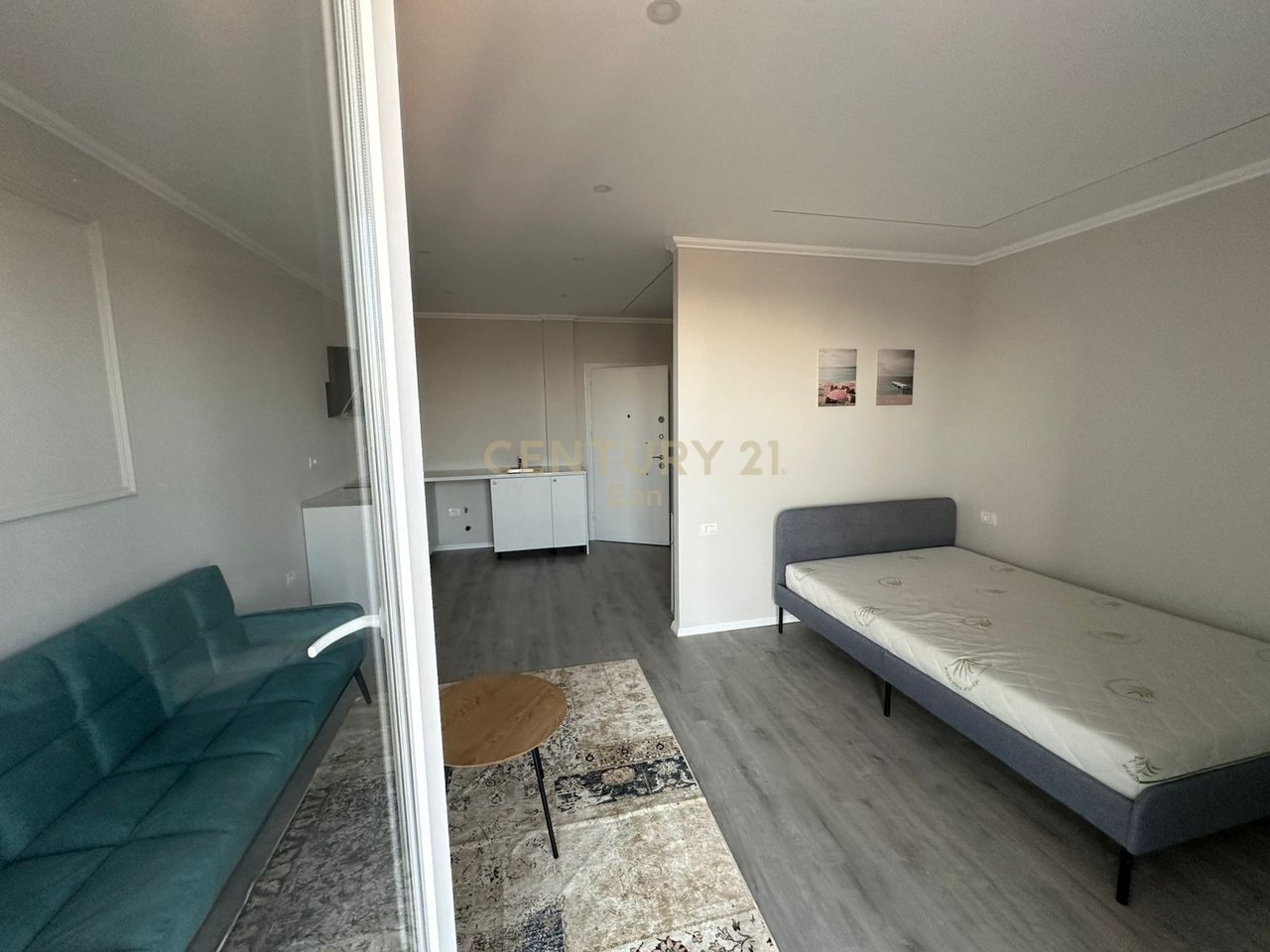STUDIO APARTMENT FOR RENT IN THE CENTER OF DURRES WITH A PORT VIEW, NEAR THE WATER SUPPLY!