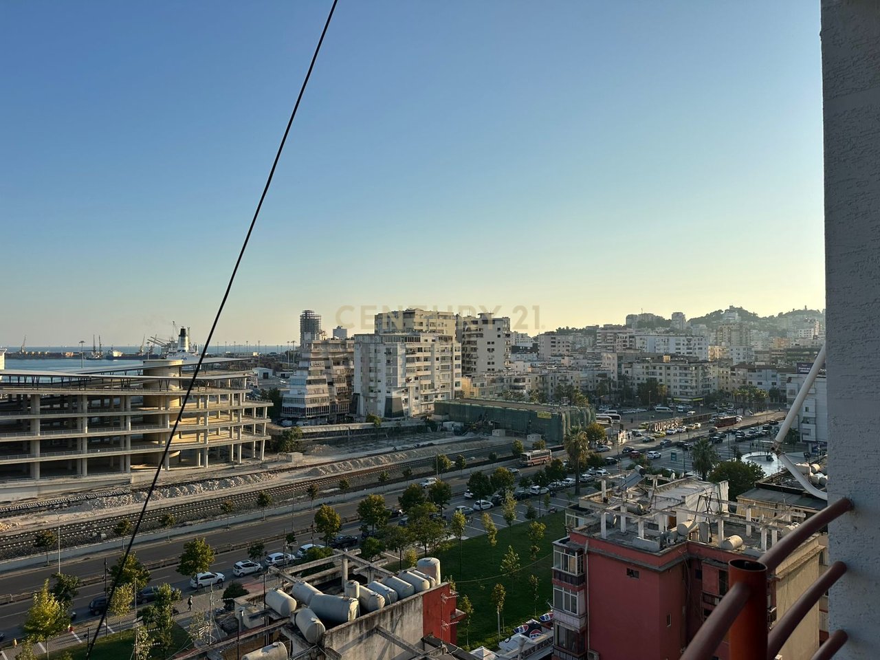 STUDIO APARTMENT FOR RENT IN THE CENTER OF DURRES WITH A PORT VIEW, NEAR THE WATER SUPPLY!