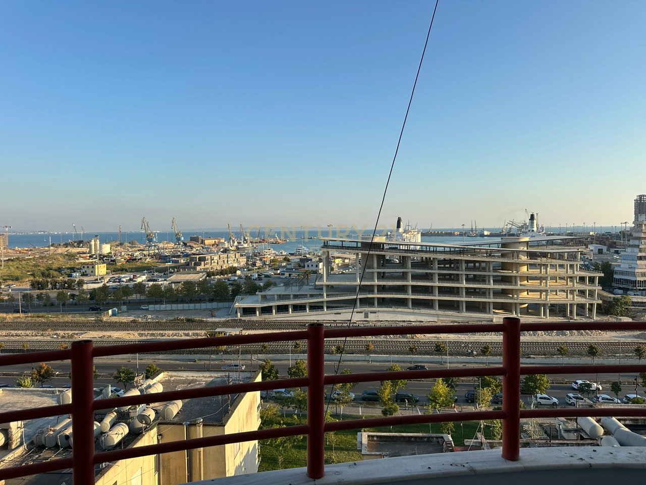 STUDIO APARTMENT FOR RENT IN THE CENTER OF DURRES WITH A PORT VIEW, NEAR THE WATER SUPPLY!