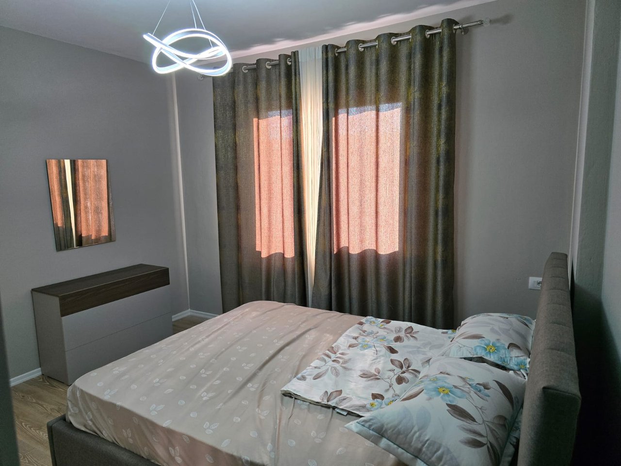 Apartament 2+1 me qira – Rezidenca Univers City, pranë QTU