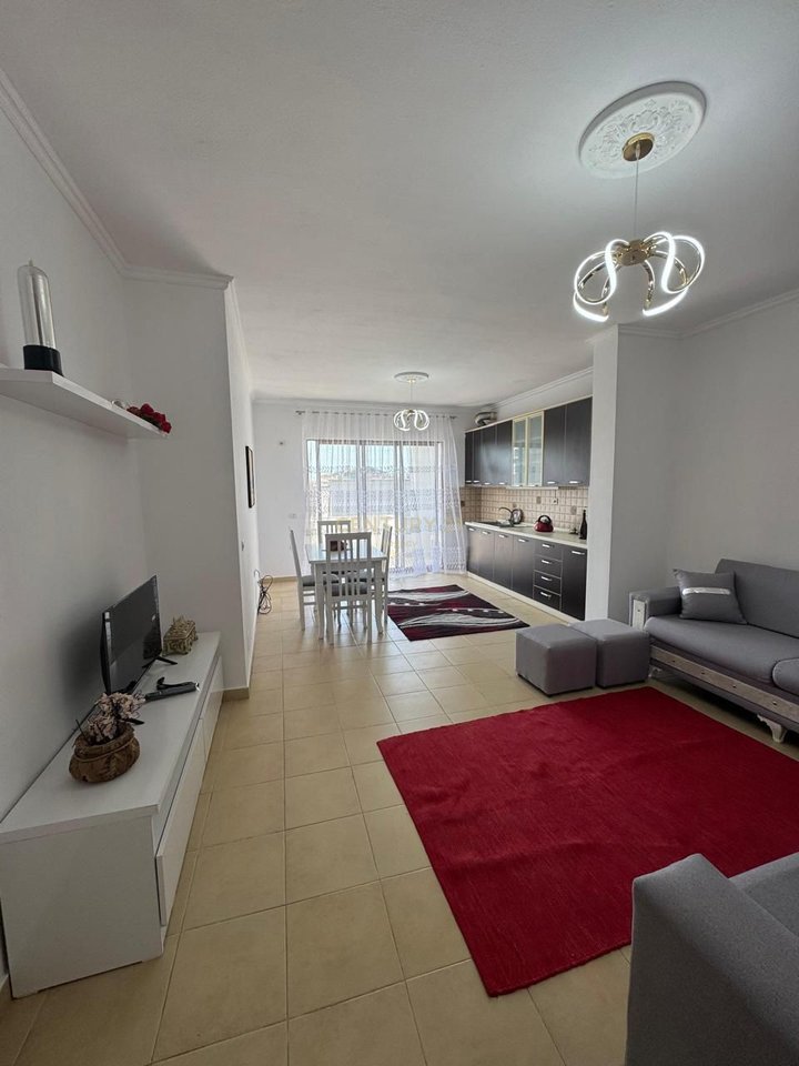 2+1 Apartment For Sale in Fresku, Tirana