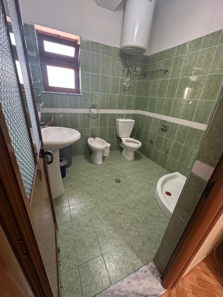 2+1 apartment for rent in Kodra e Diellit