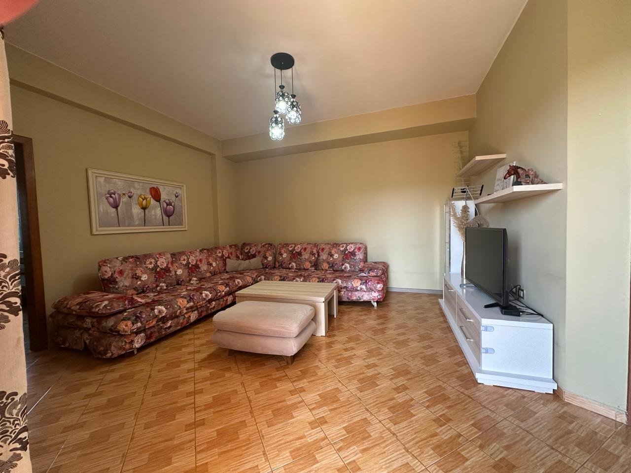 2+1 apartment for rent in Kodra e Diellit