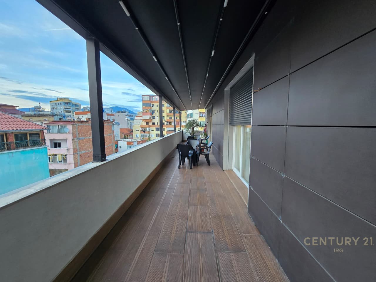 Premium Apartment 2+1 with Veranda for Sale in the Center of Tirana!