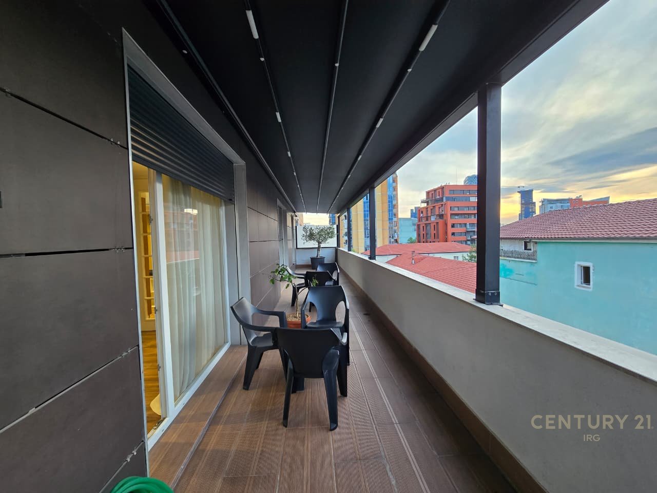 Premium Apartment 2+1 with Veranda for Sale in the Center of Tirana!