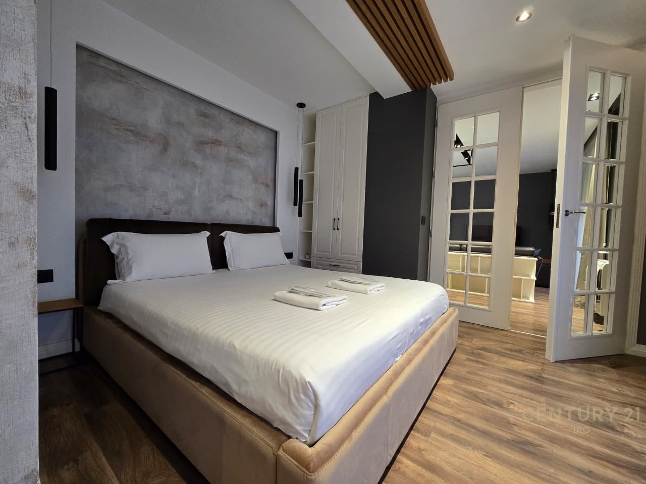 Premium Apartment 2+1 with Veranda for Sale in the Center of Tirana!