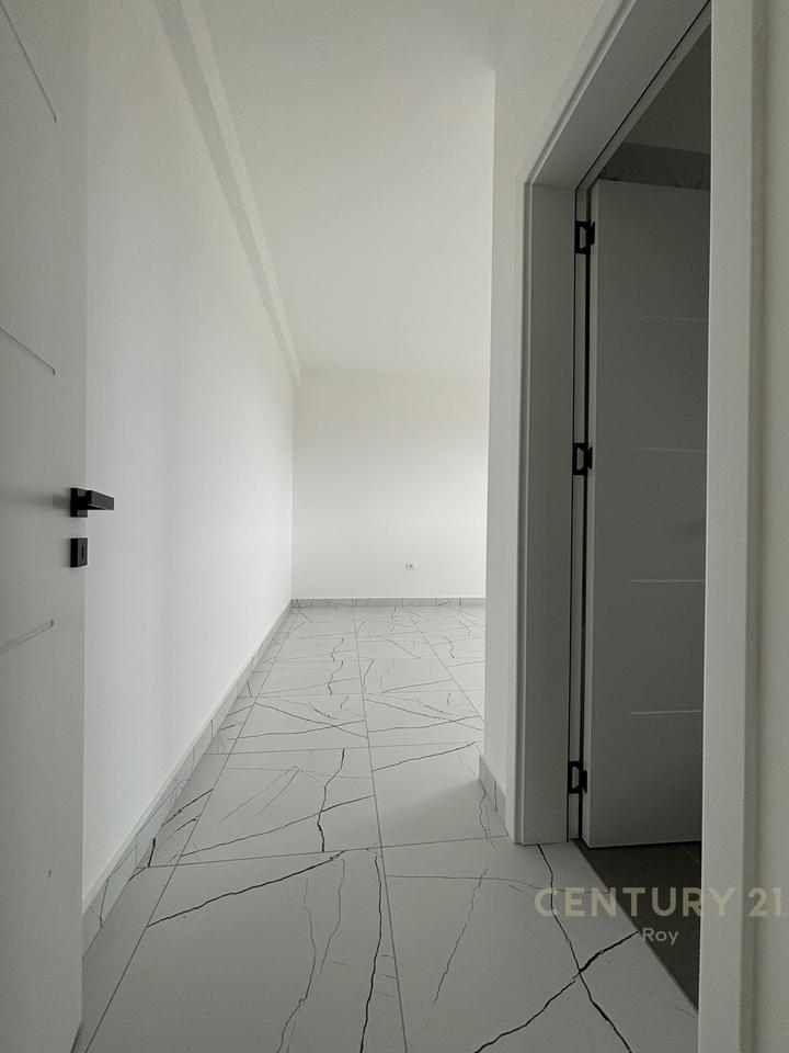 SHITET APARTAMENT 1+1 NE GOLEM ,NDERTIM I RI !
