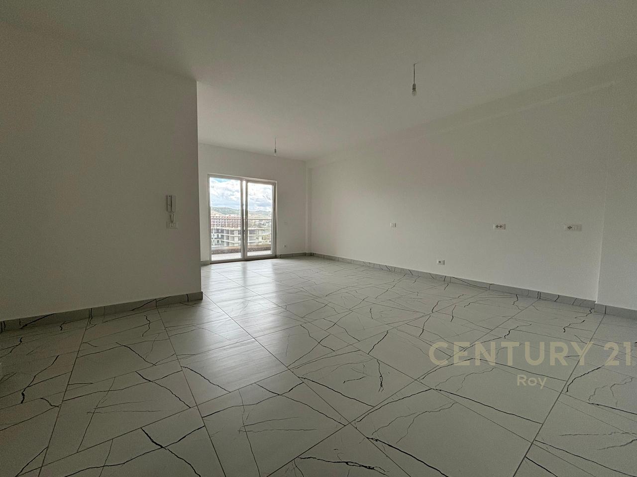 SHITET APARTAMENT 1+1 NE GOLEM ,NDERTIM I RI !
