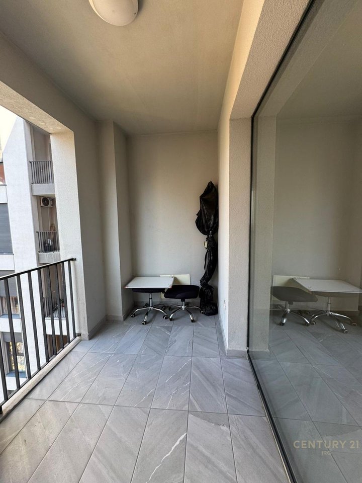 Apartament me qera në Kompleksin ASL, Te Oxhaku