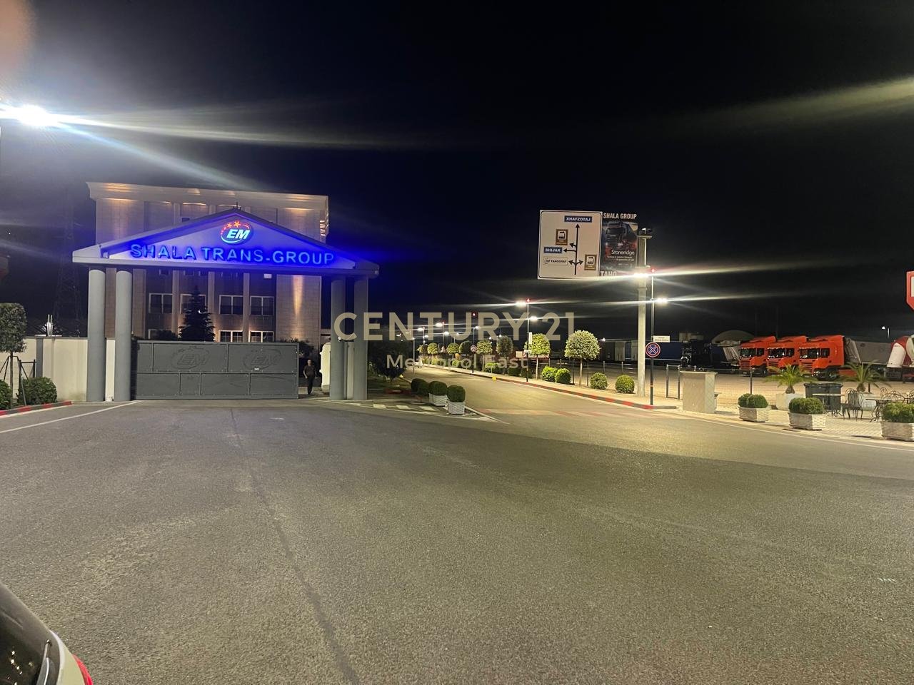 Mundësi Investimi: Tokë + Ndërtesë pranë Autostradës Durrës–Tiranë
