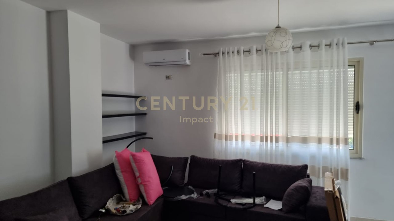 Appartamento 1+1 in Affitto a Ish Parku, Tirana - 550€ | 77 m²