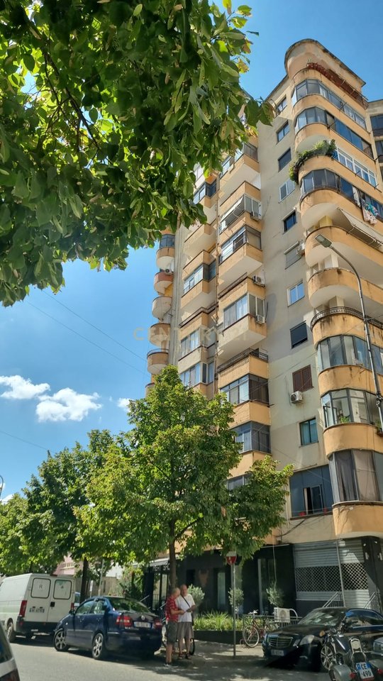 Appartamento 1+1 in Affitto a Ish Parku, Tirana - 550€ | 77 m²