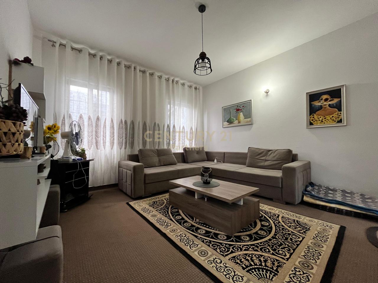 VILLA FOR SALE NEAR THE MILITARY HOSPITAL!