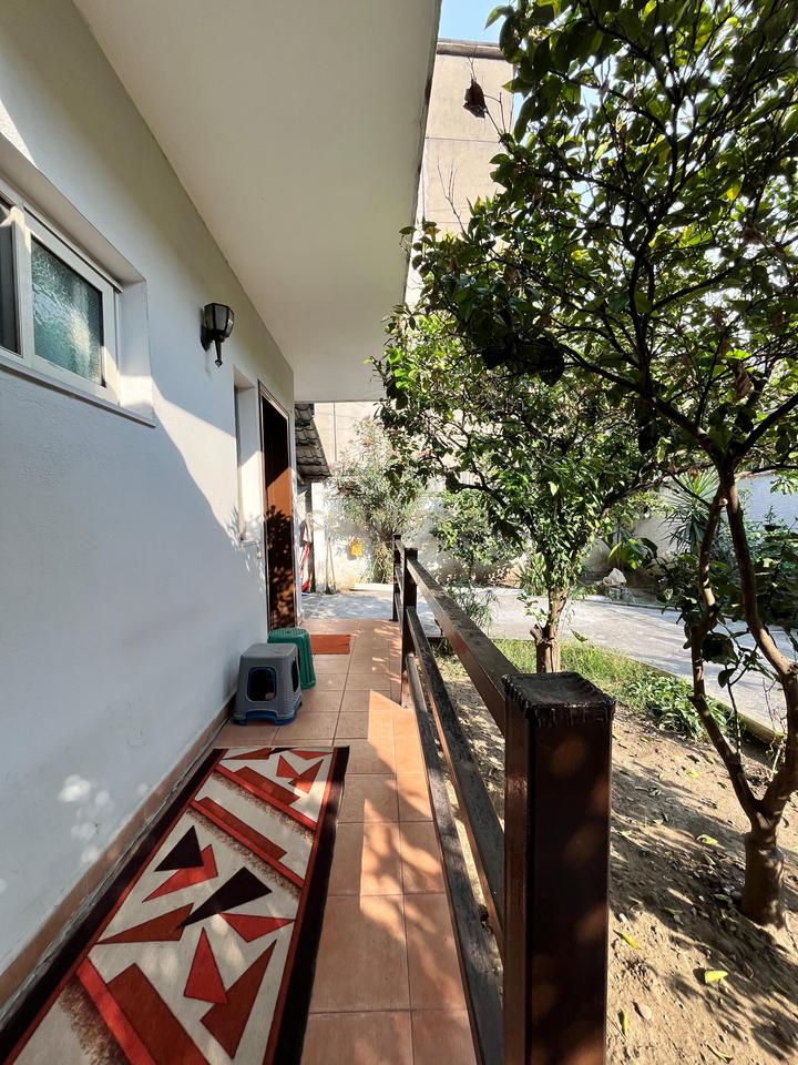 VILLA FOR SALE NEAR THE MILITARY HOSPITAL!