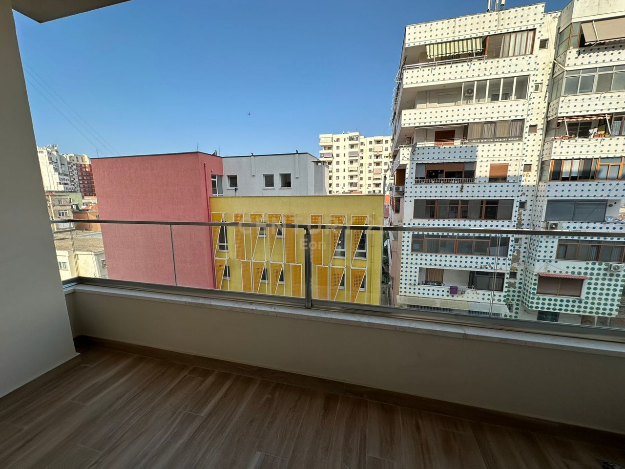 APPARTAMENTO 3+1+2 IN AFFITTO IN VIA PORTO A DURAZZO!