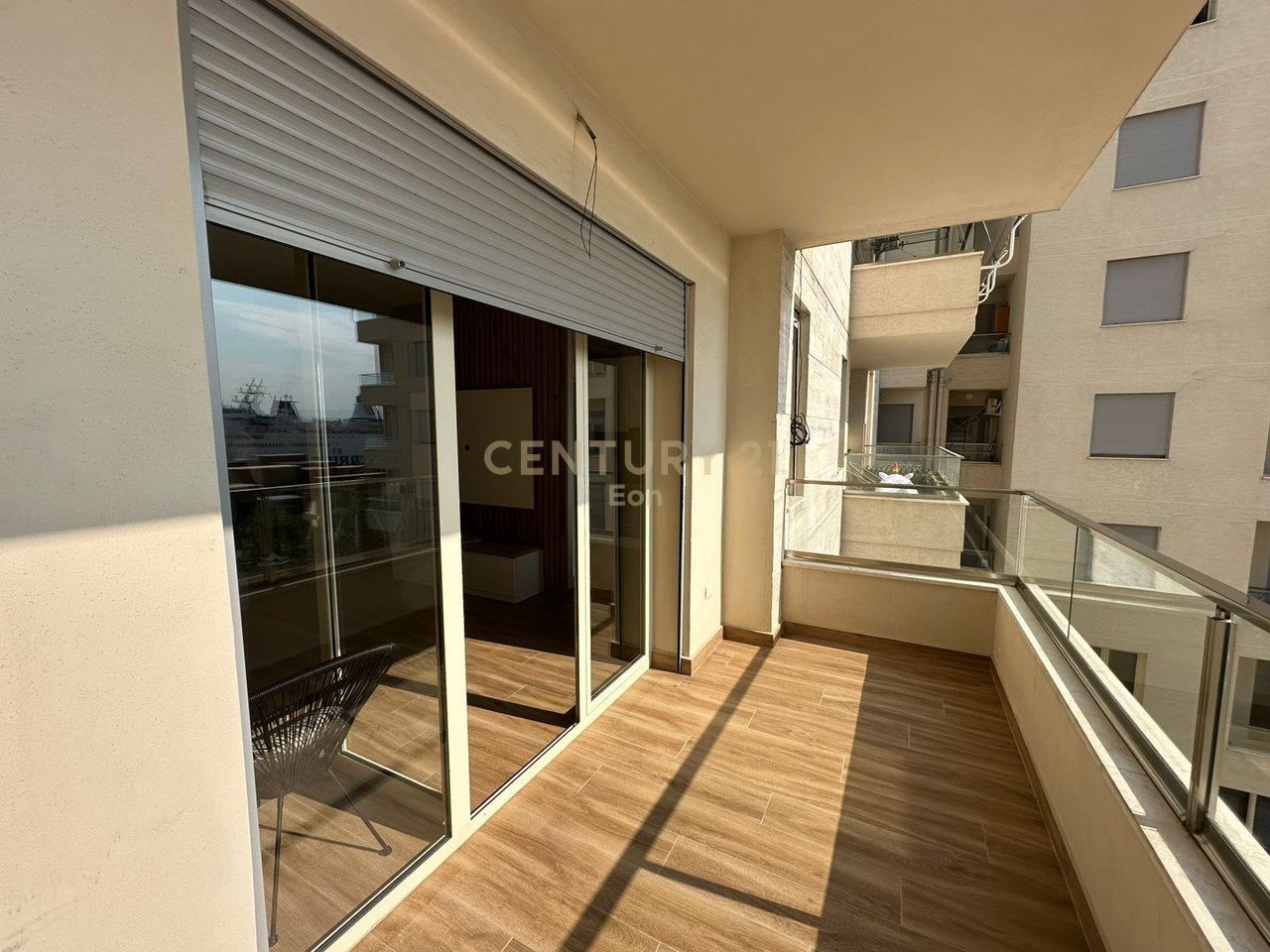 APPARTAMENTO 3+1+2 IN AFFITTO IN VIA PORTO A DURAZZO!