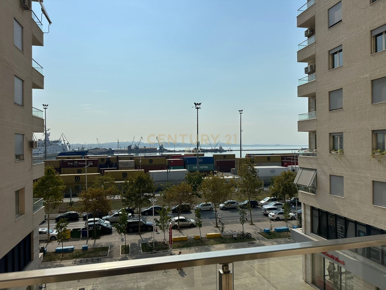 APPARTAMENTO 3+1+2 IN AFFITTO IN VIA PORTO A DURAZZO!