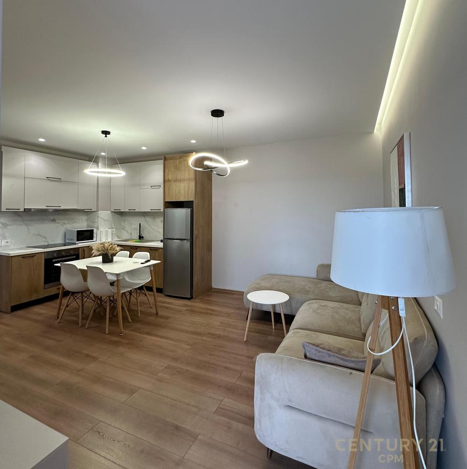 Apartament 2+1+2 me Qira pranë kompleksit Delijorgji!