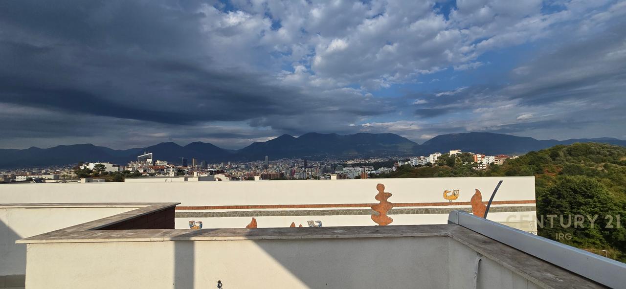 DUPLEX 3+1+3+VERANDE NE REZIDENCEN KODRA E DIELLIT!