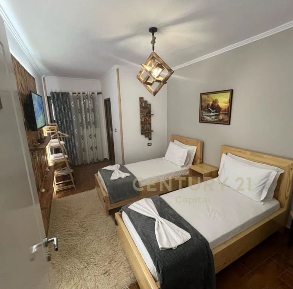 Super hotel ne shitje ne Voskopojë. Mundësi shumë e mirë investimi!