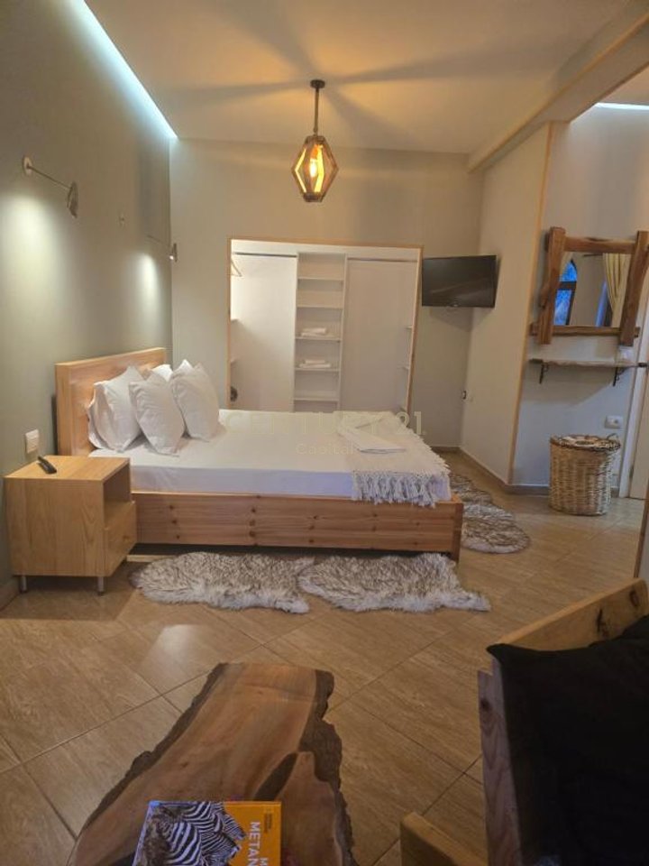 Super hotel ne shitje ne Voskopojë. Mundësi shumë e mirë investimi!